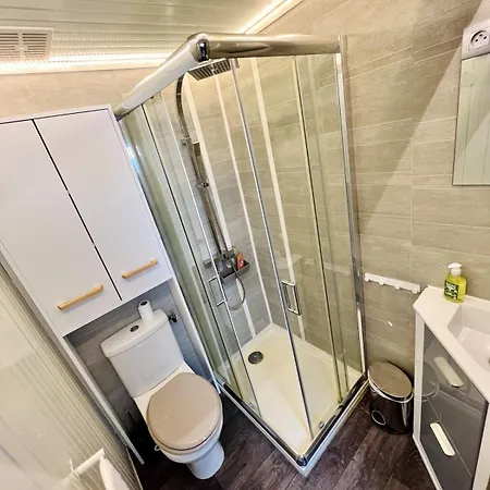 Charmand Mansarde Dans Le Centre De * Κάννες